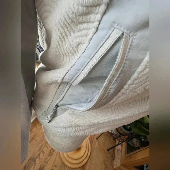 LL Bean Women's Jacket Size L Reg - Picture 10 of 17